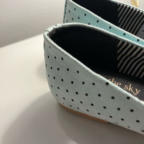 Loly in the Sky Bow Flats - Picture 8 of 10